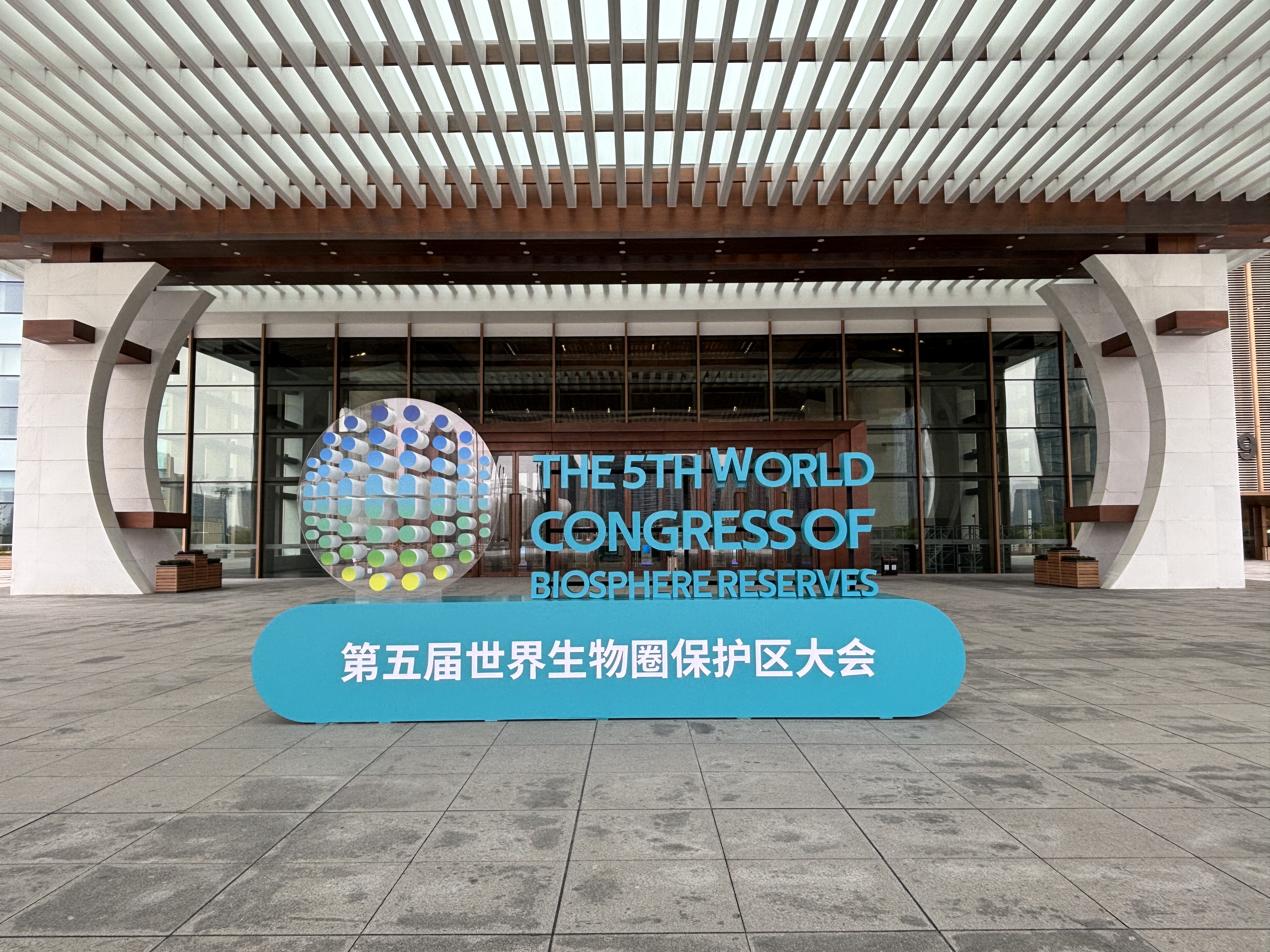 杭州1000多輛公交搭載億緯鋰能開源電池：五年跑30萬公